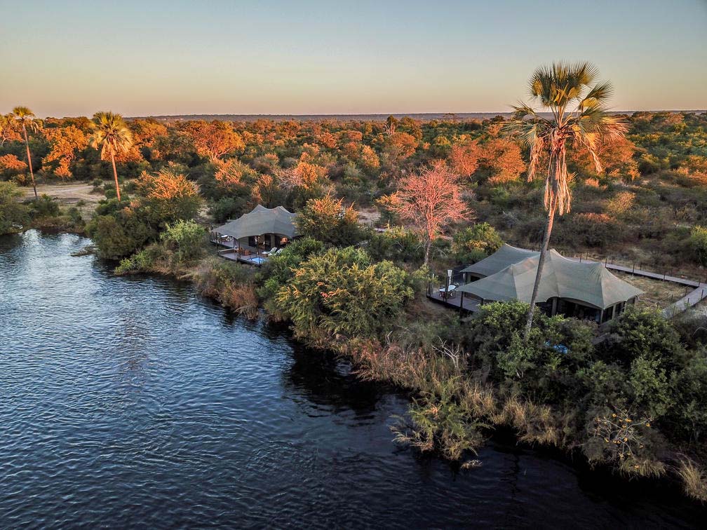 Stay at Old Drift Lodge on a Luxury Zimbabwe Safari